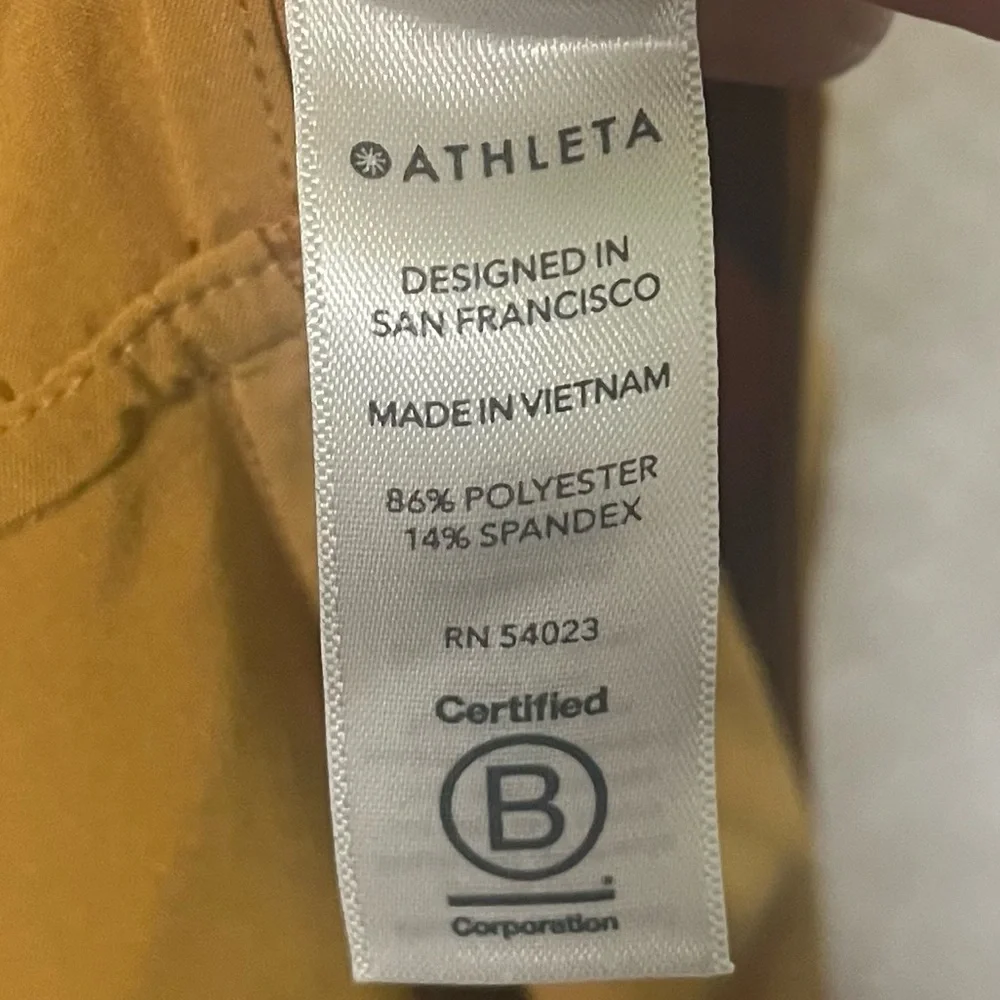 Athleta Marlow Romper w Pockets Tuscan Gold V Neck Lightweight Adjustable Waist - Picture 8 of 8